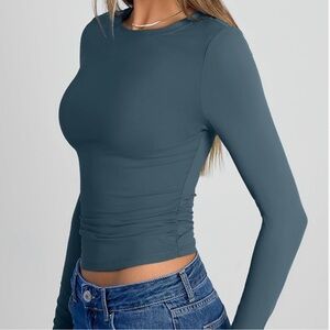 Women’s sweatshirt from buckle
